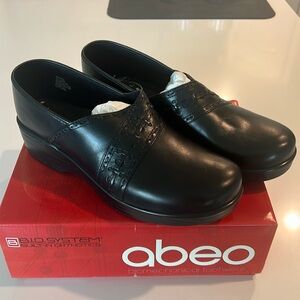 Abeo BIO System Black Leather Femi Clog Size 11